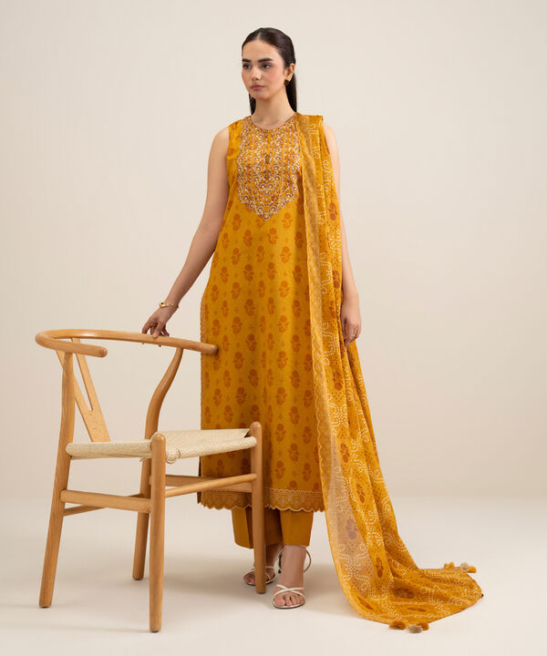 3 Piece - Embroidered Lawn Suit