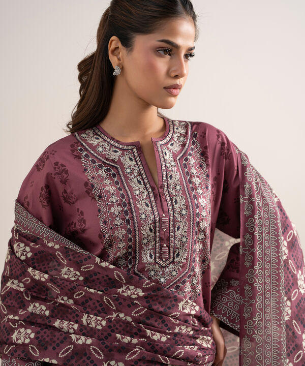 3 Piece - Embroidered Lawn Suit