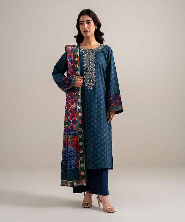 3 Piece - Embroidered Lawn Suit