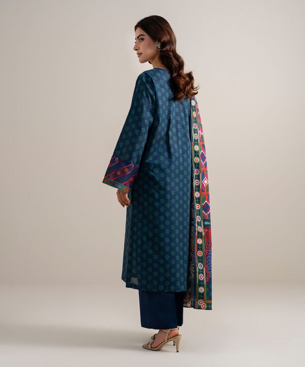 3 Piece - Embroidered Lawn Suit