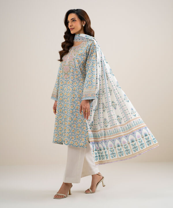 3 Piece - Embroidered Lawn Suit