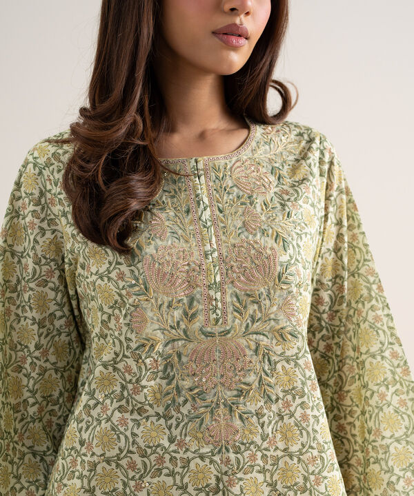 3 Piece - Embroidered Lawn Suit