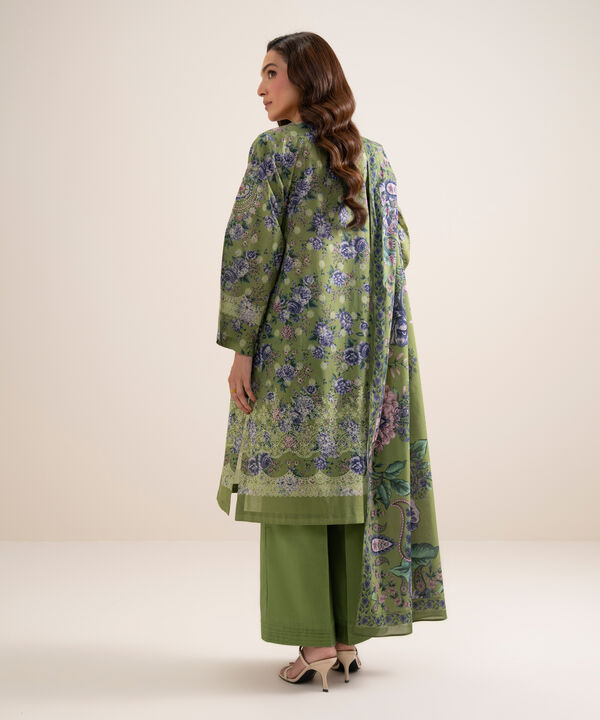 3 Piece - Embroidered Lawn Suit