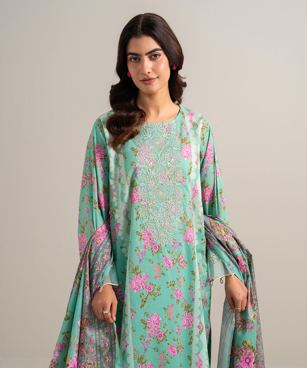 3 Piece - Embroidered Lawn Suit