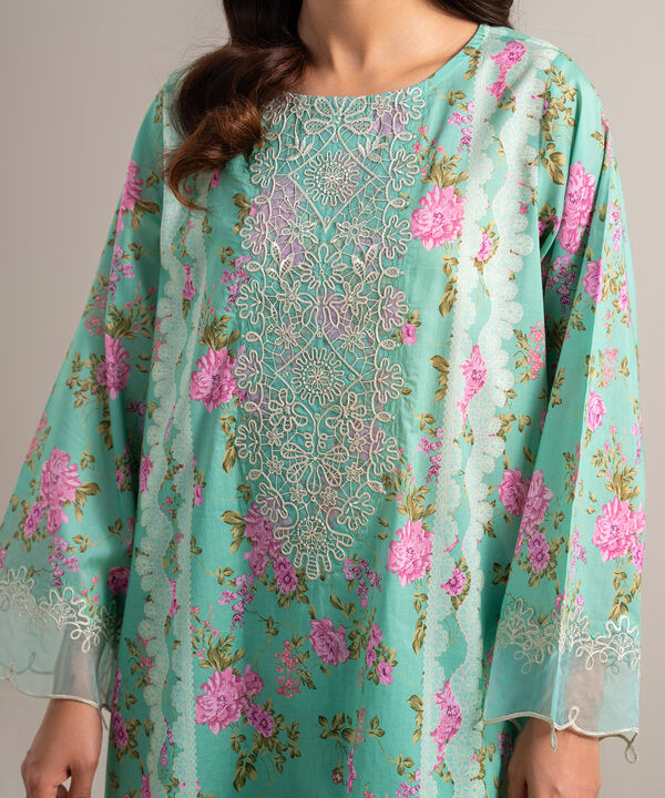 3 Piece - Embroidered Lawn Suit
