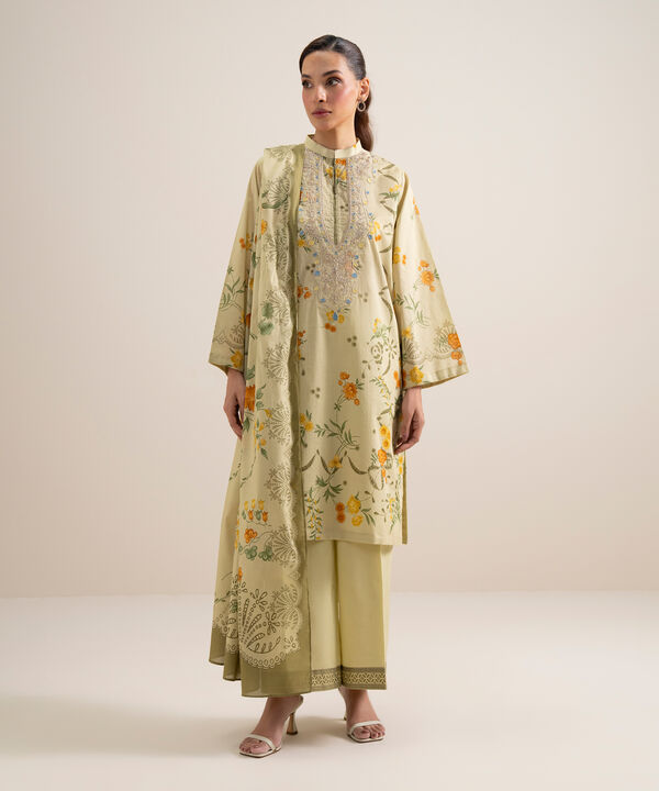 3 Piece - Embroidered Lawn Suit