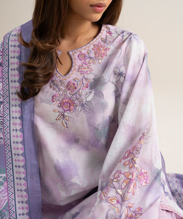 3 Piece - Embroidered Lawn Suit