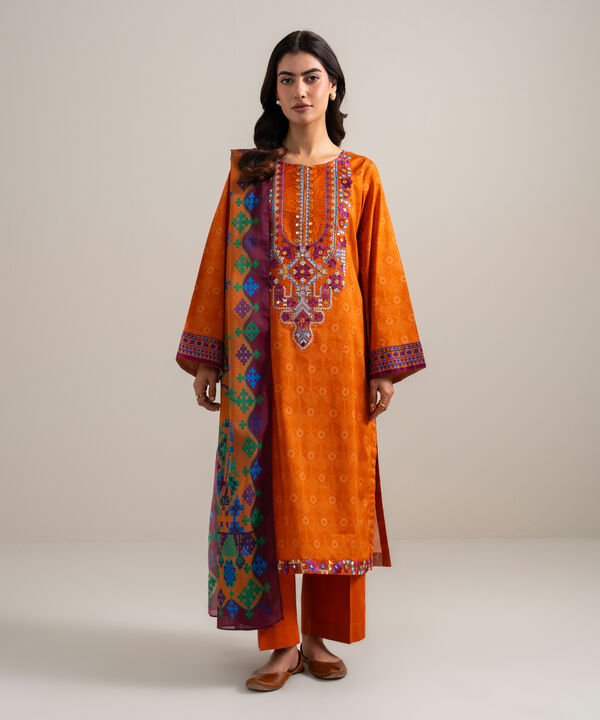 3 Piece - Embroidered Lawn Suit