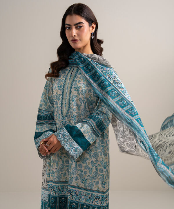 3 Piece - Embroidered Lawn Suit