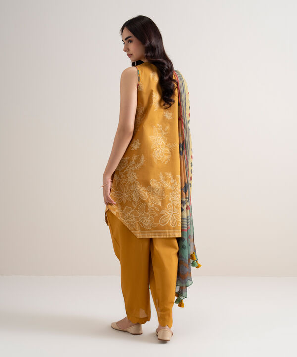 3 Piece - Printed Lawn Suit