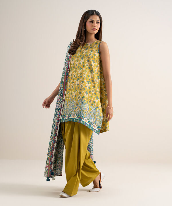 3 Piece - Embroidered Lawn Suit