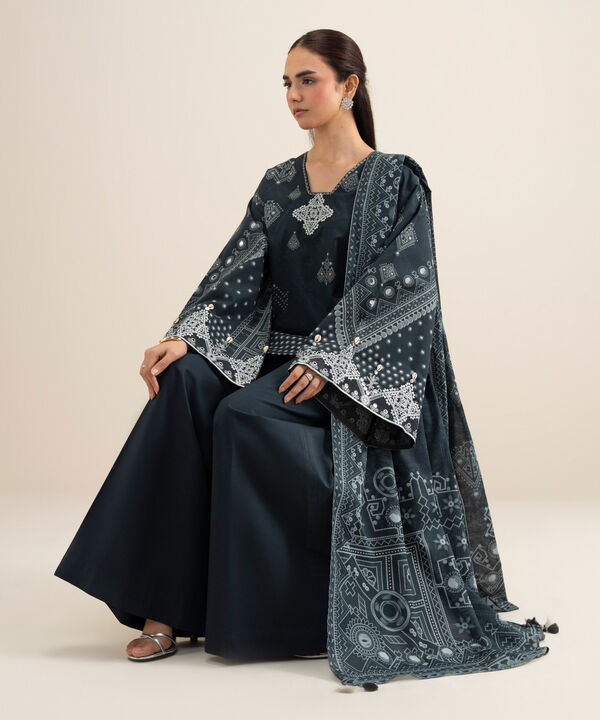 3 Piece - Embroidered Lawn Suit