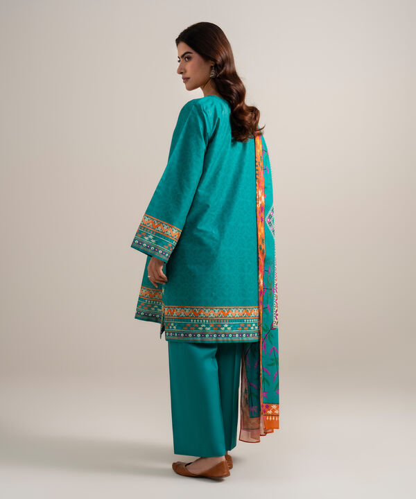 3 Piece - Embroidered Lawn Suit