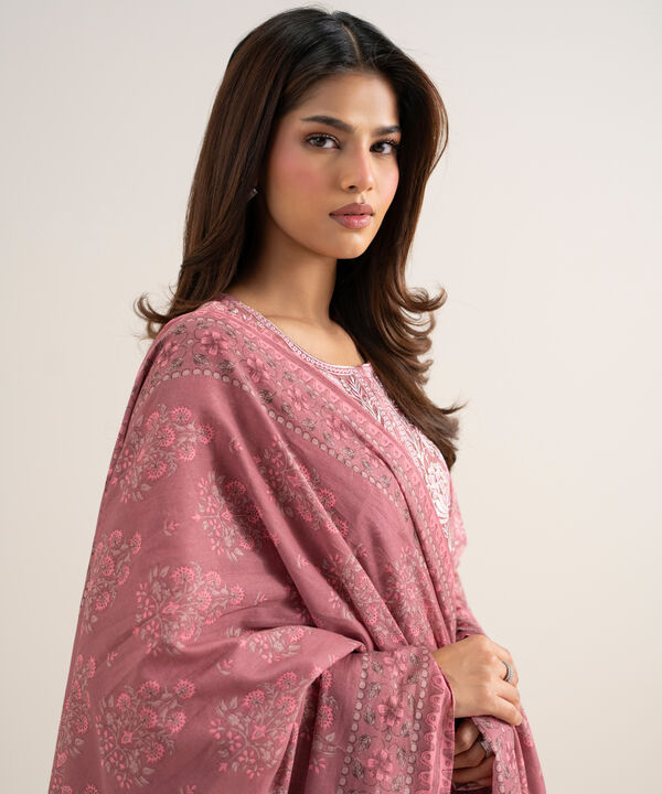 3 Piece - Embroidered Lawn Suit