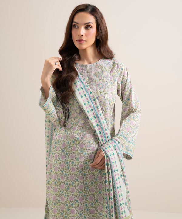 3 Piece - Embroidered Lawn Suit