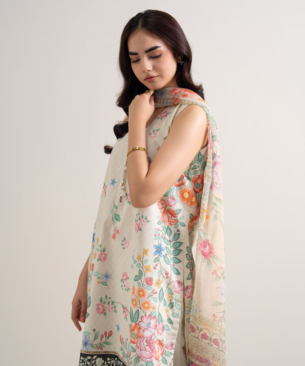 3 Piece - Printed Lawn Suit