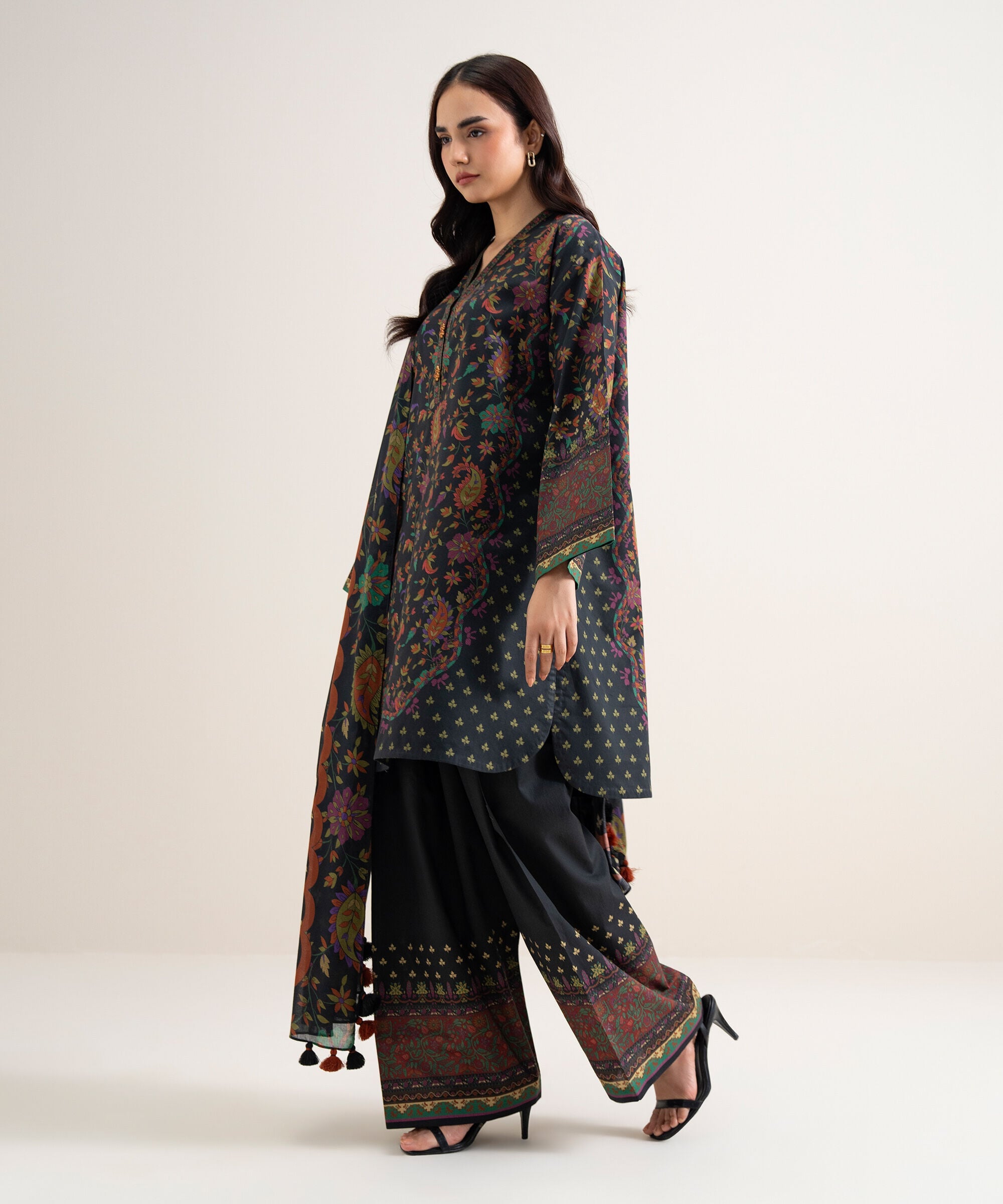 3 Piece - Printed Lawn Suit U3PDYS26V796