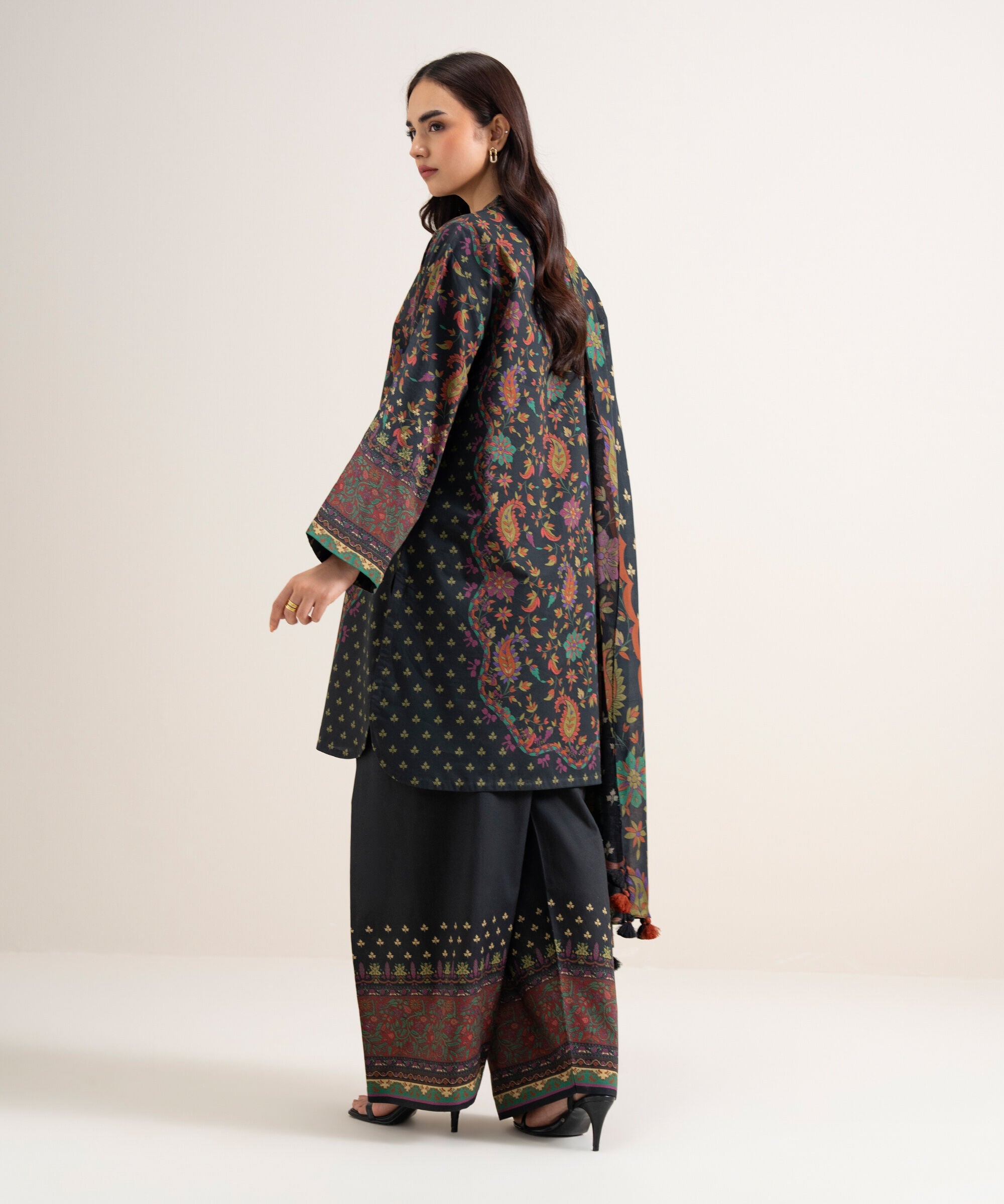 3 Piece - Printed Lawn Suit U3PDYS26V796