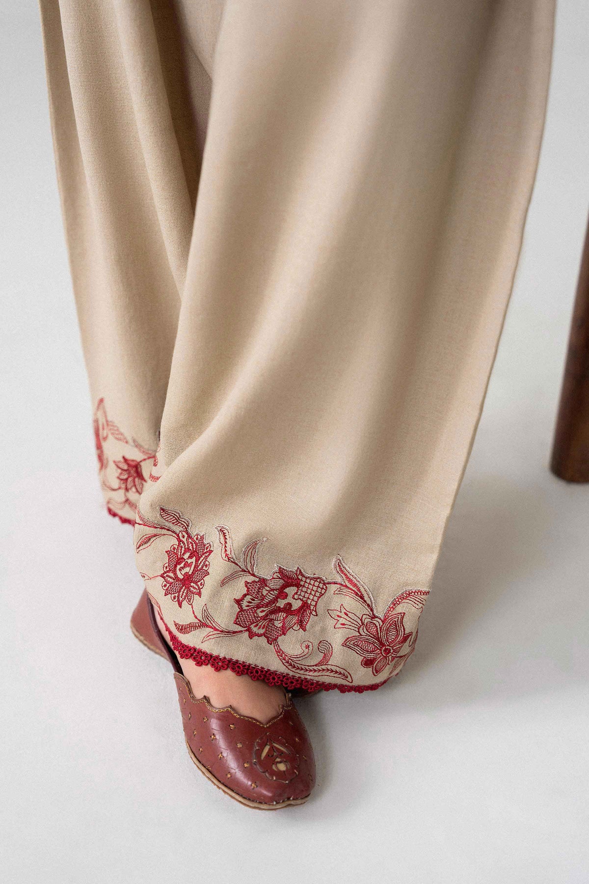 2 Piece - Embroidered Suit - U3PE-NISHA26WV1-148