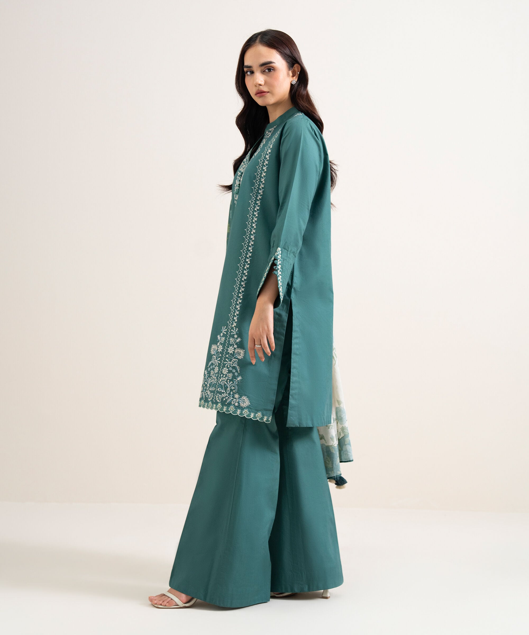 3 Piece - Embroidered Lawn Suit U3PEADD26V11