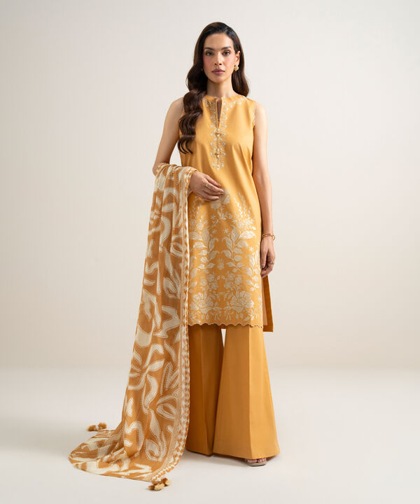 3 Piece - Embroidered Lawn Suit