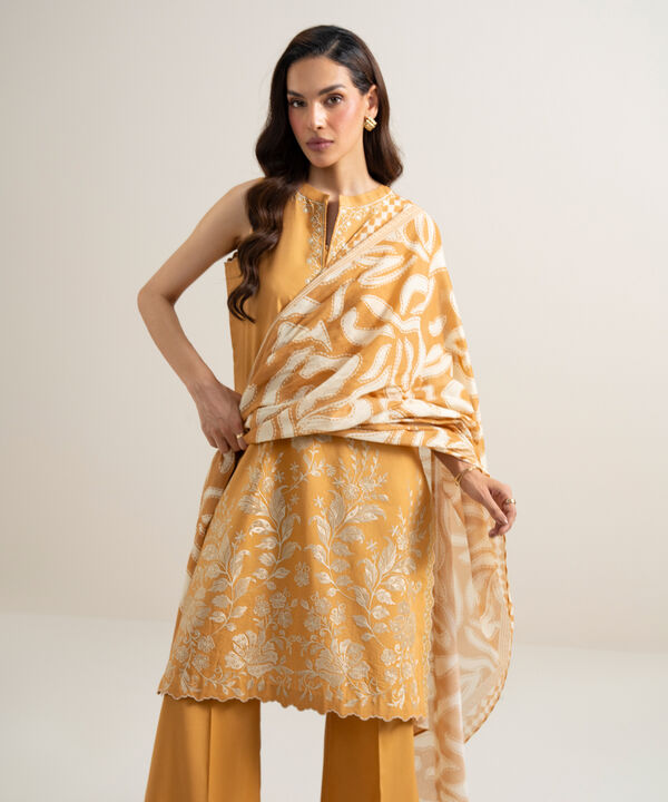 3 Piece - Embroidered Lawn Suit