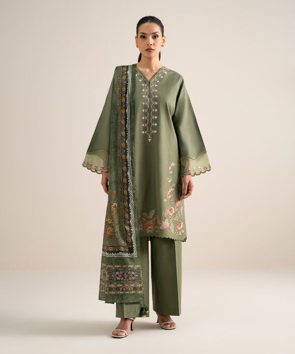 3 Piece - Embroidered Lawn Suit