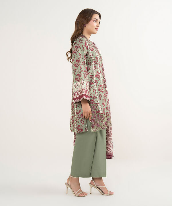 3 Piece - Embroidered Lawn Suit