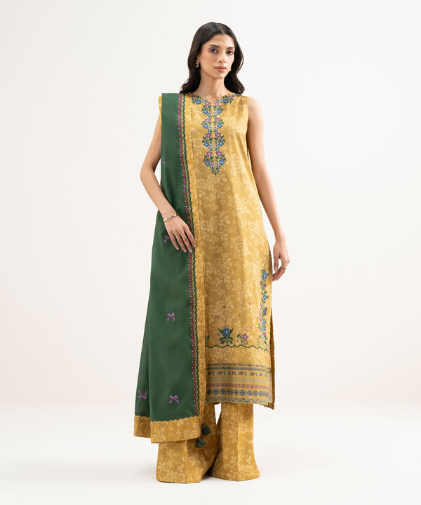3 Piece - Embroidered Lawn Suit