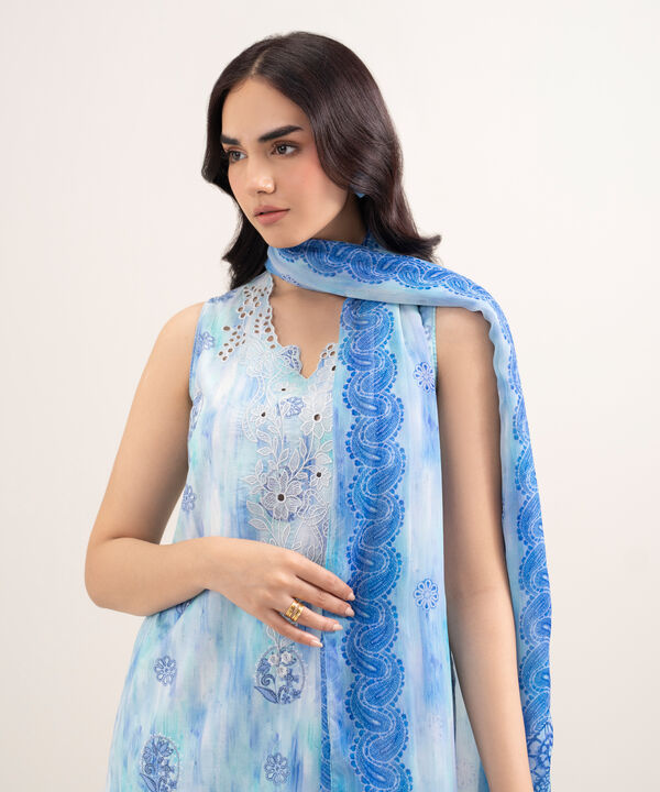 3 Piece - Embroidered Lawn Suit