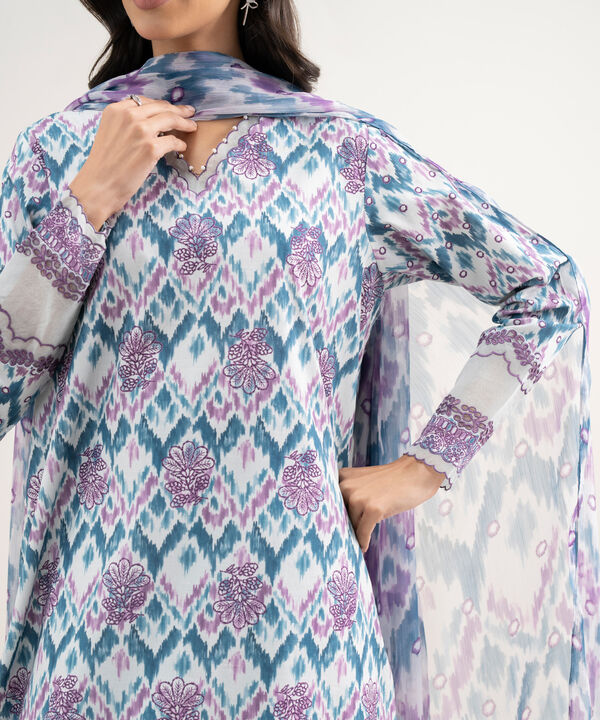 3 Piece - Embroidered Lawn Suit