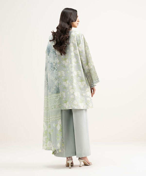 3 Piece - Embroidered Zari Lawn Suit