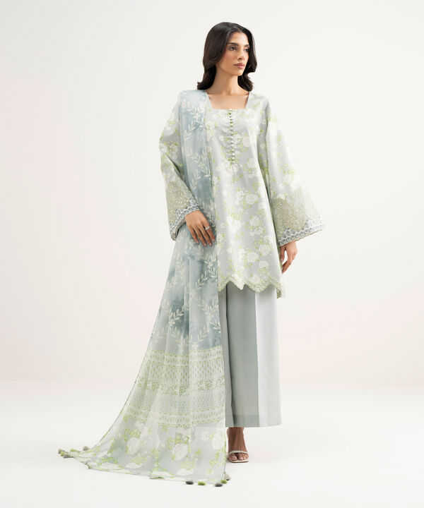 3 Piece - Embroidered Zari Lawn Suit