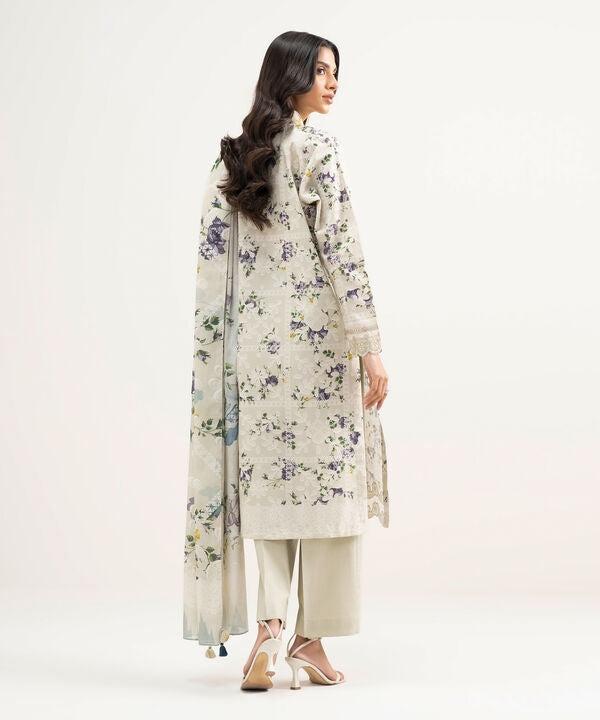 3 Piece - Embroidered Zari Lawn Suit