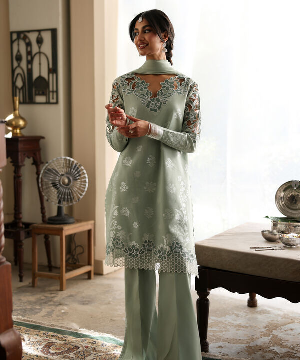 3 Piece - Embroidered Jacquard Suit