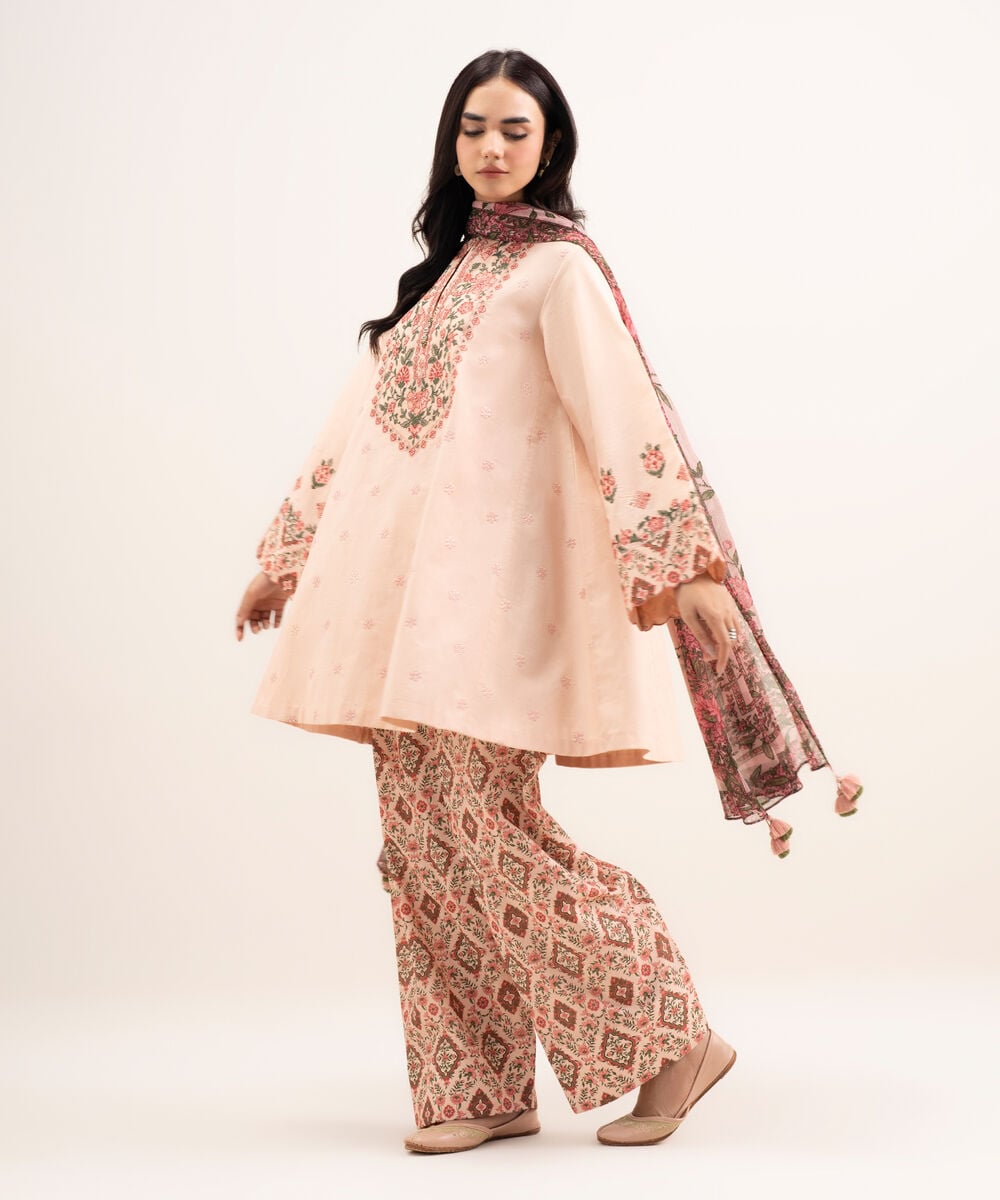 3 Piece - Embroidered Lawn Suit