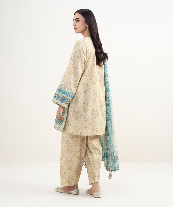 3 Piece - Embroidered Lawn Suit