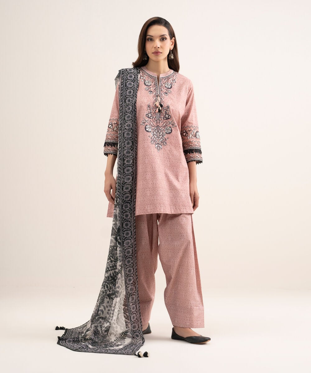 3 Piece - Embroidered Lawn Suit