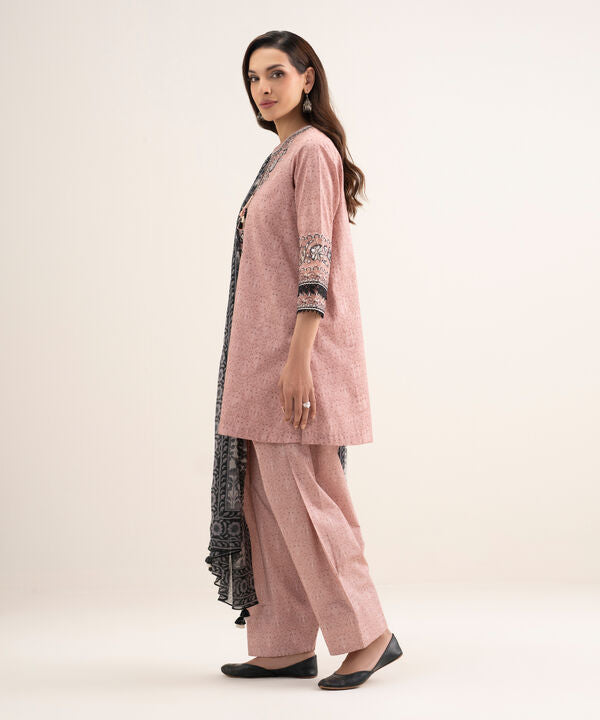 3 Piece - Embroidered Lawn Suit