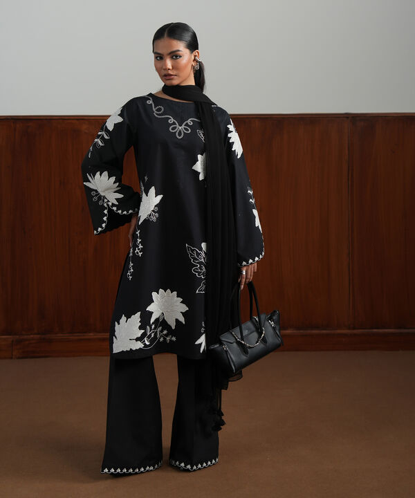 3 Piece - Embroidered Lawn Suit
