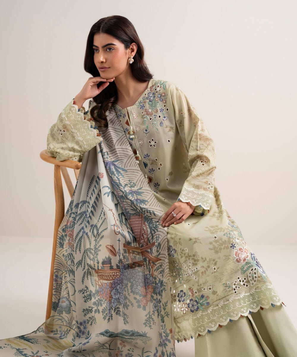 3 Piece - Embroidered Lawn Suit
