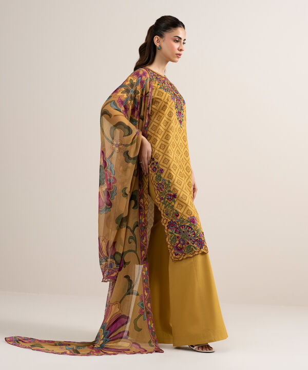 3 Piece - Embroidered Lawn Suit
