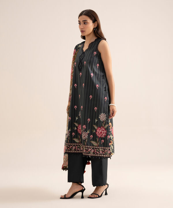 3 Piece - Embroidered Lawn Suit
