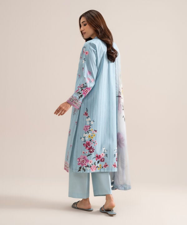 3 Piece - Embroidered Lawn Suit
