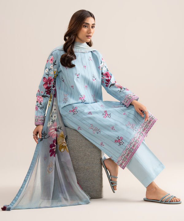 3 Piece - Embroidered Lawn Suit
