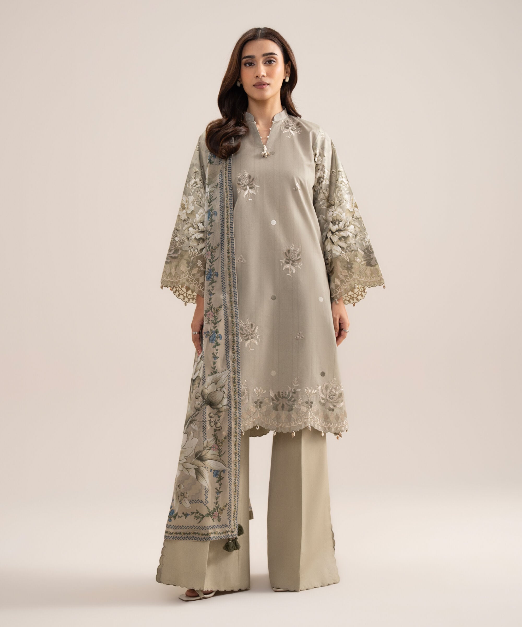 3 Piece - Embroidered Lawn Suit U3PESGS26V73