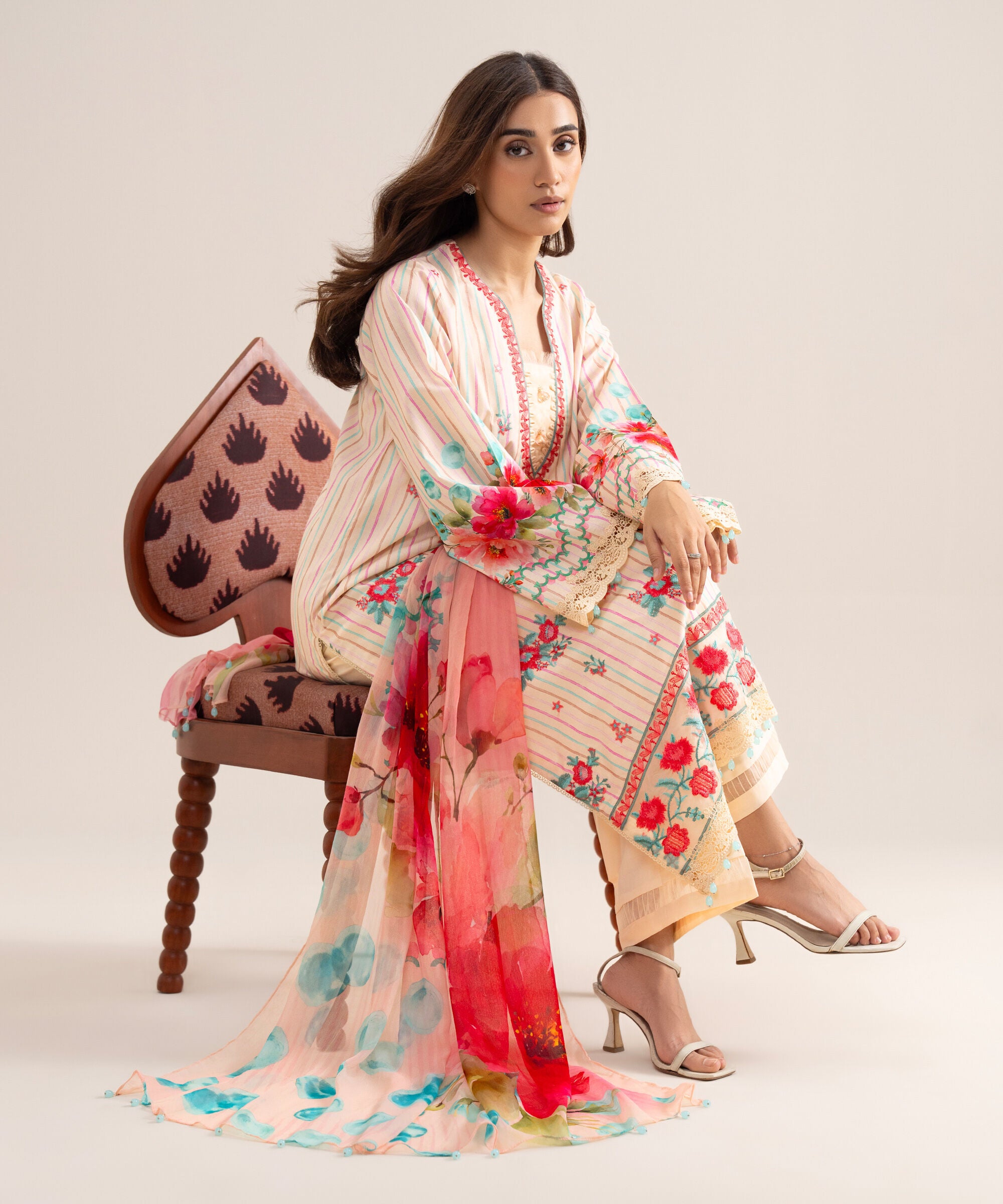 3 Piece - Embroidered Lawn Suit U3PESGS26V74