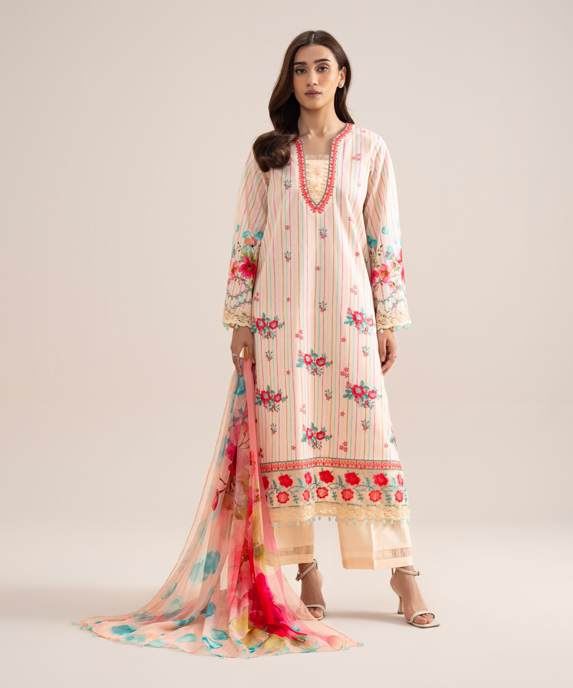 3 Piece - Embroidered Lawn Suit U3PESGS26V74