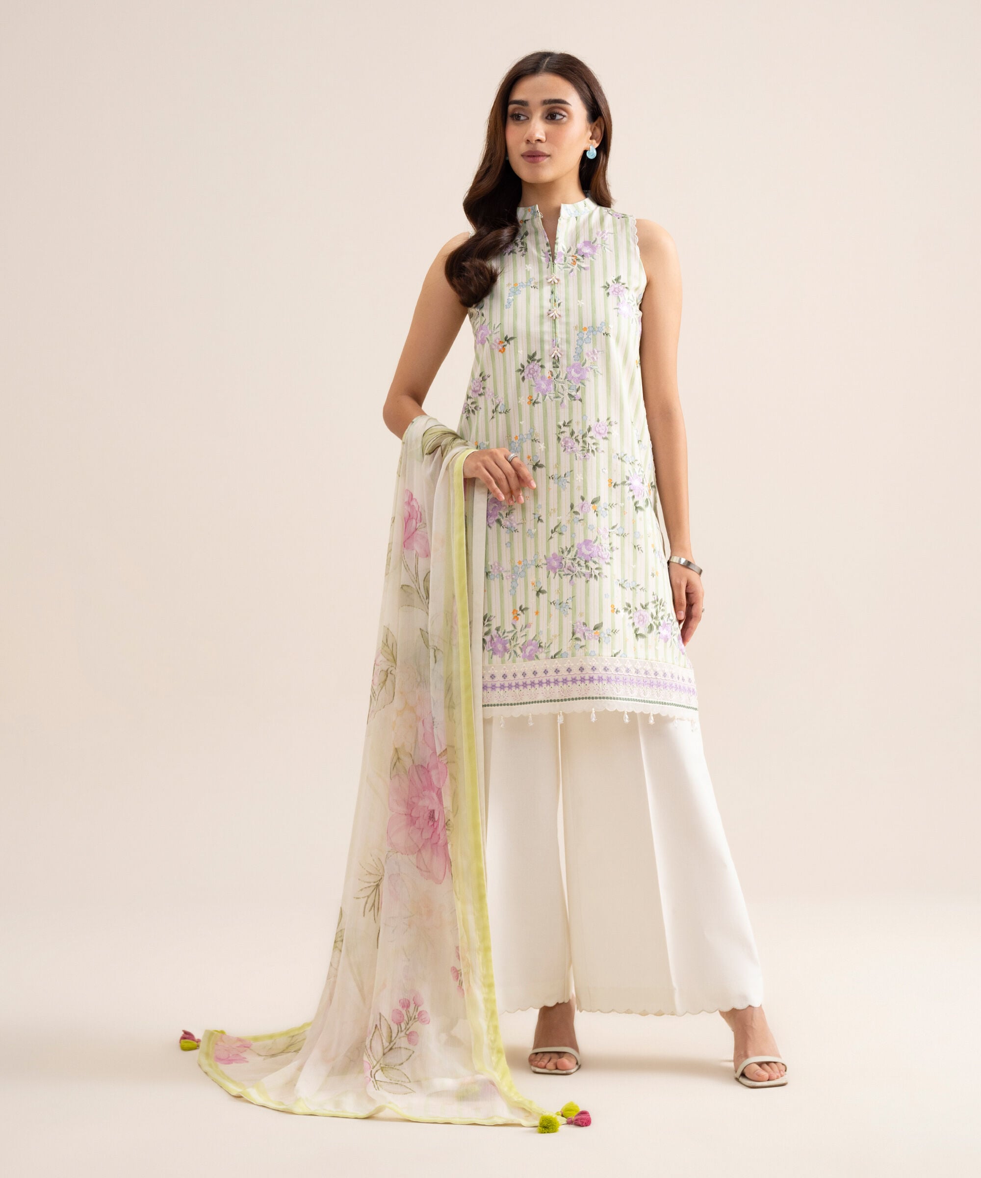 3 Piece - Embroidered Lawn Suit U3PESGS26V75