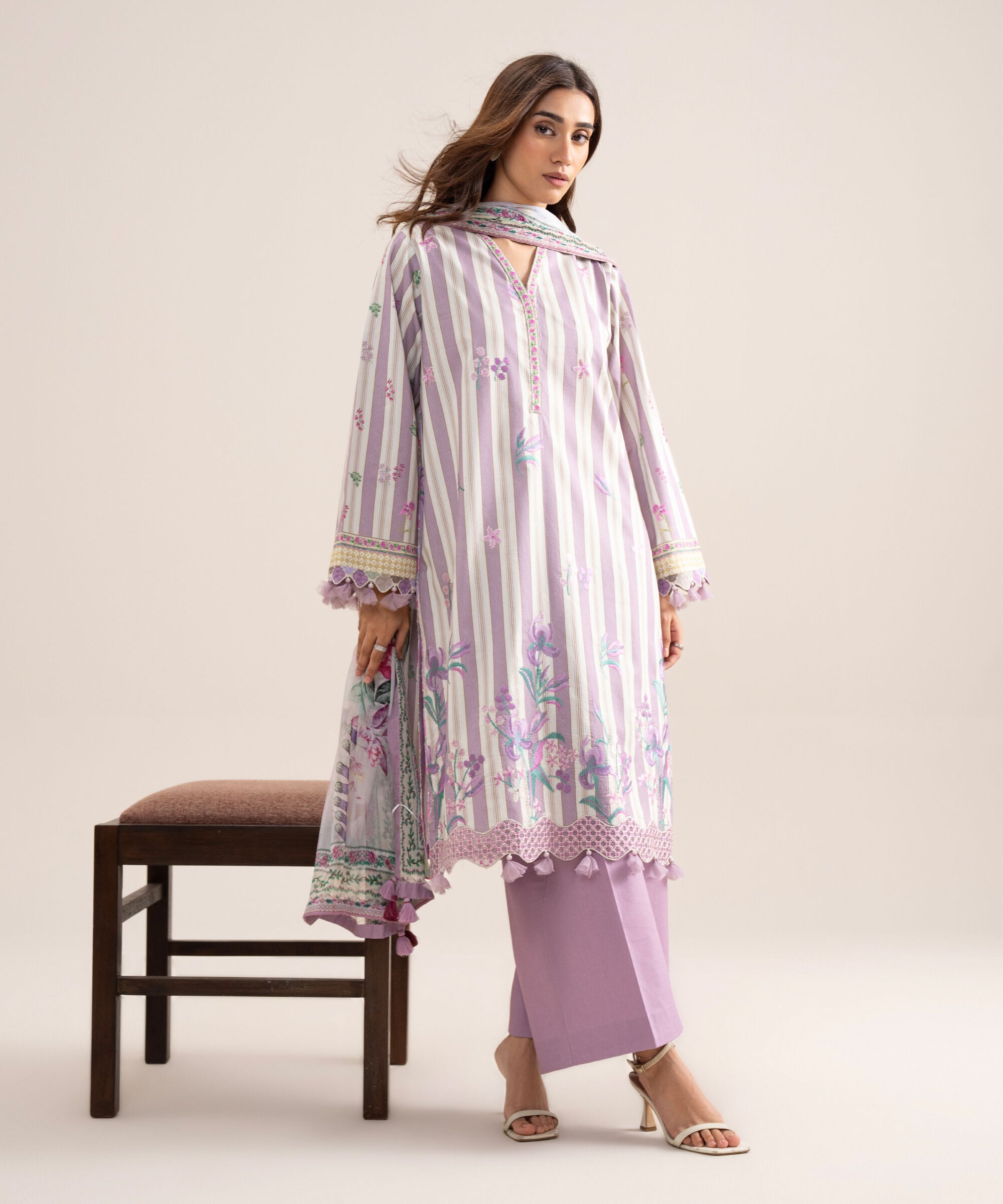 3 Piece - Embroidered Lawn Suit U3PESGS26V77
